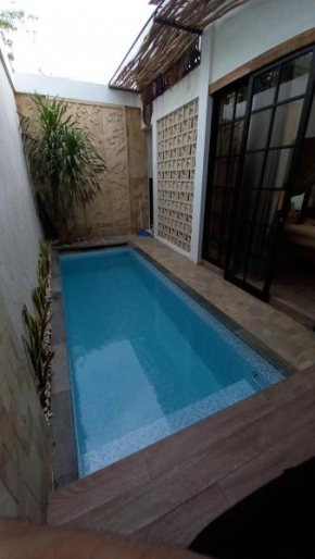 Luxury Room with Pool at Vila Raima